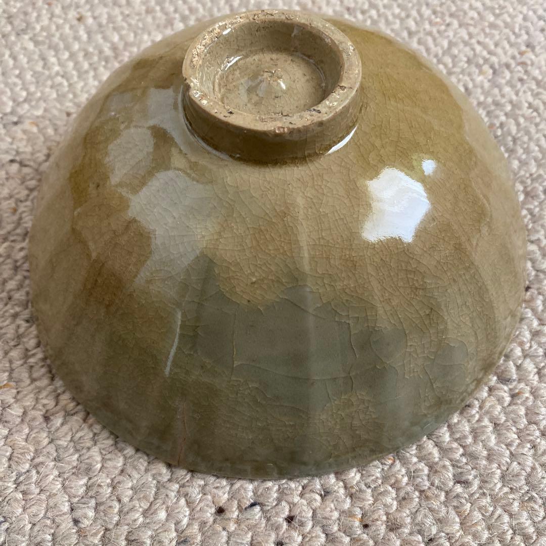 青磁蓮弁紋茶碗　宋代　龍泉窯