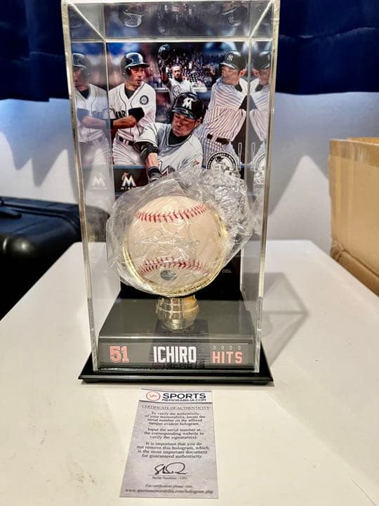 [MLB]イチロー選手3000本安打記念サインボール(証明書付き)
