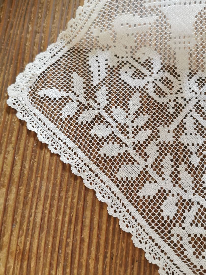 アンティーク フィレレース 聖火と鳩とオリーブ 透かしパネル スカラップ装飾