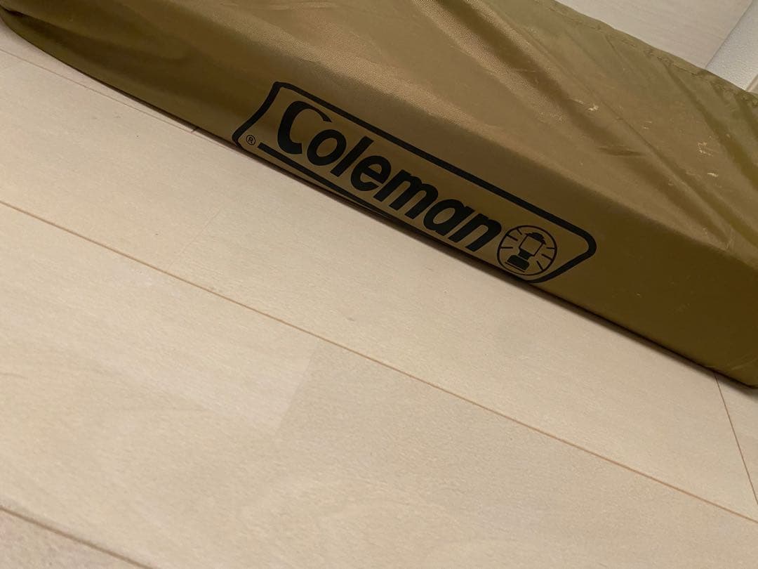 Coleman 木製アウトドアテーブル
