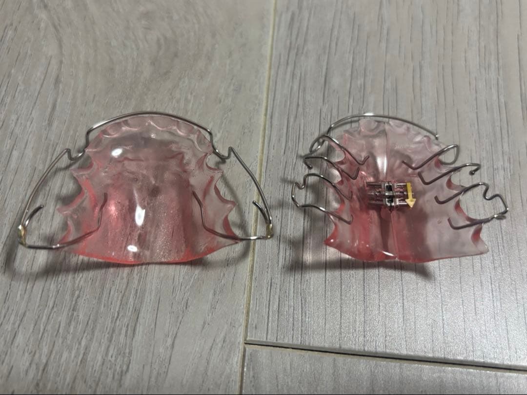 サンプル　歯科矯正　リテーナー　拡大床