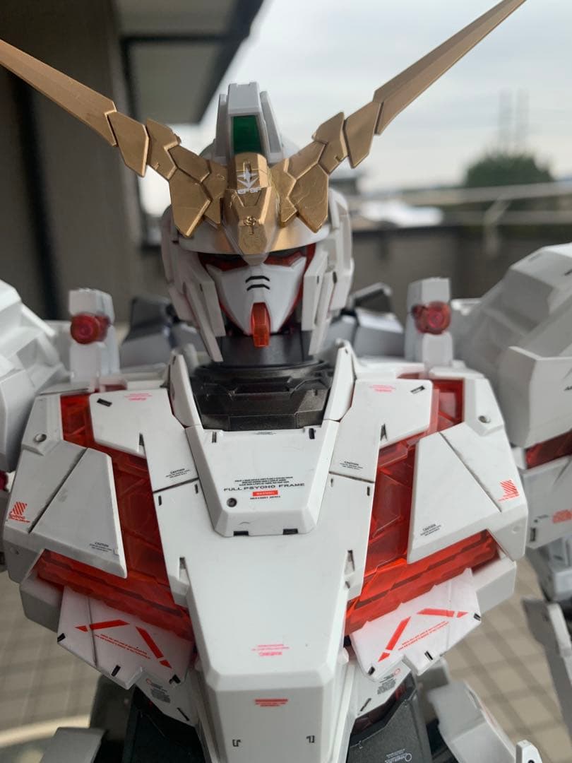 メガサイズ　1/48 ユニコーンガンダム　作成中