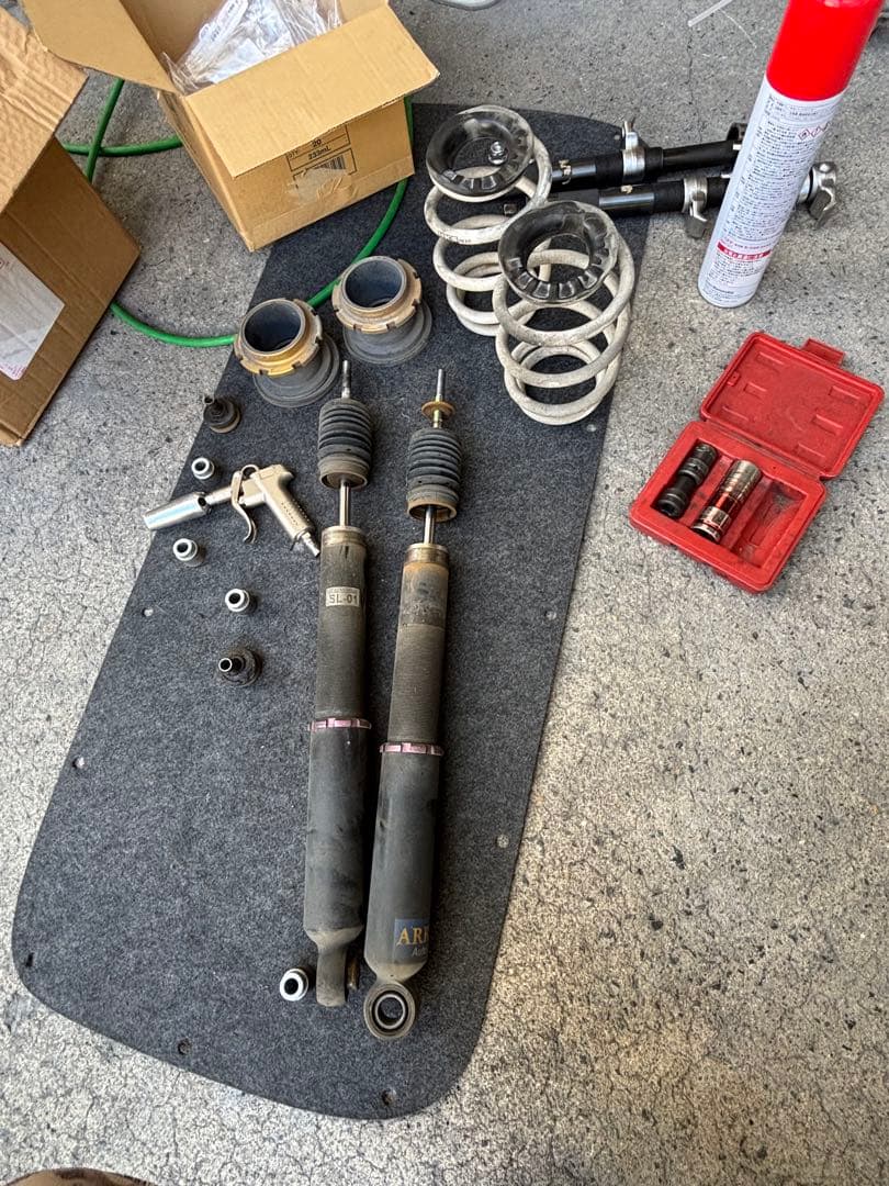 30プリウスHKS車高調ハイパーMAX スタイルX