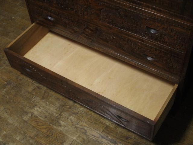 伝統工芸 軽井沢彫り 栃 無垢材 桜 彫刻 和箪笥/衣装箪笥/整理箪笥/着物箪笥