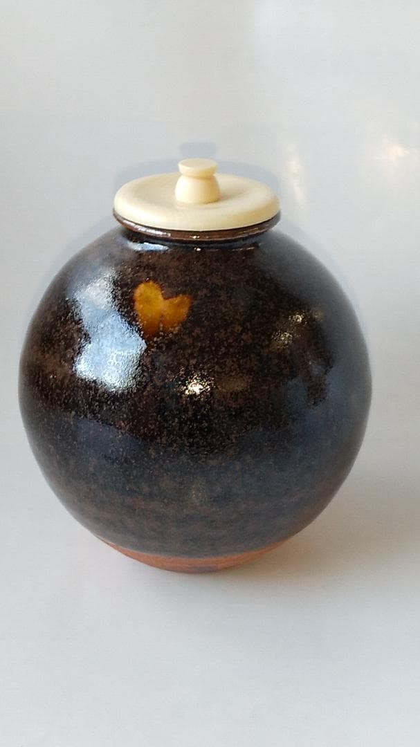 古瀬戸茶入 山口茂 作 仕覆 呂宋間道 茶道具 共箱 茶入 新品 未使用品 です