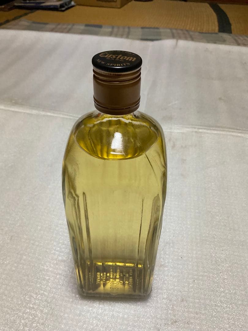 サントリー／NEW SPIRITS CUSTOM。【容量／720ml 39度】。