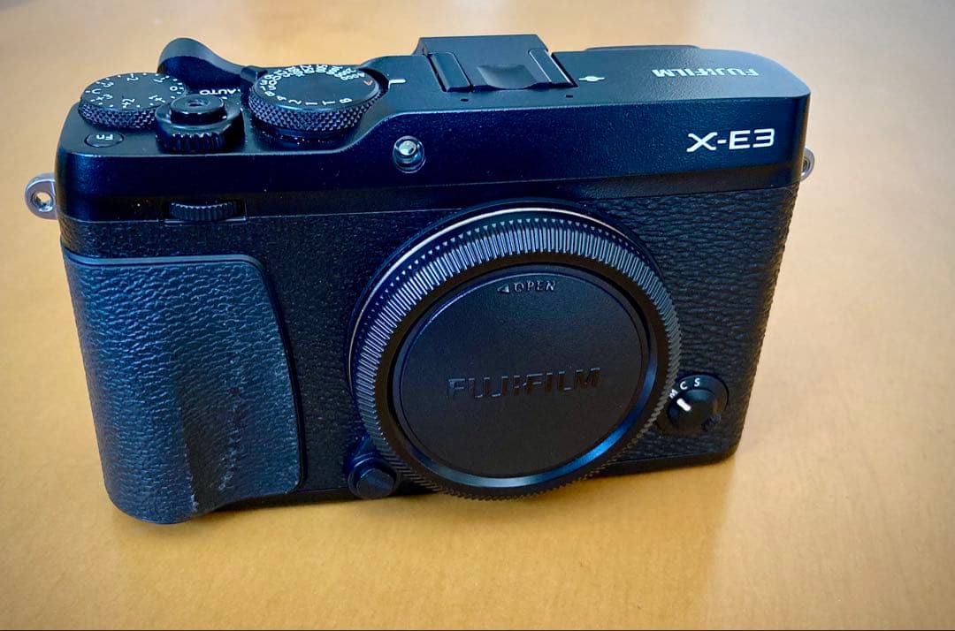 富士フイルム FUJIFILM X-E3 ボディ