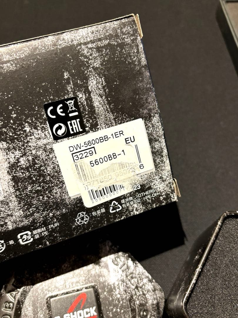 入*介様 【純正】Gショック5600 オールブラック　メタルバンド　反転液晶