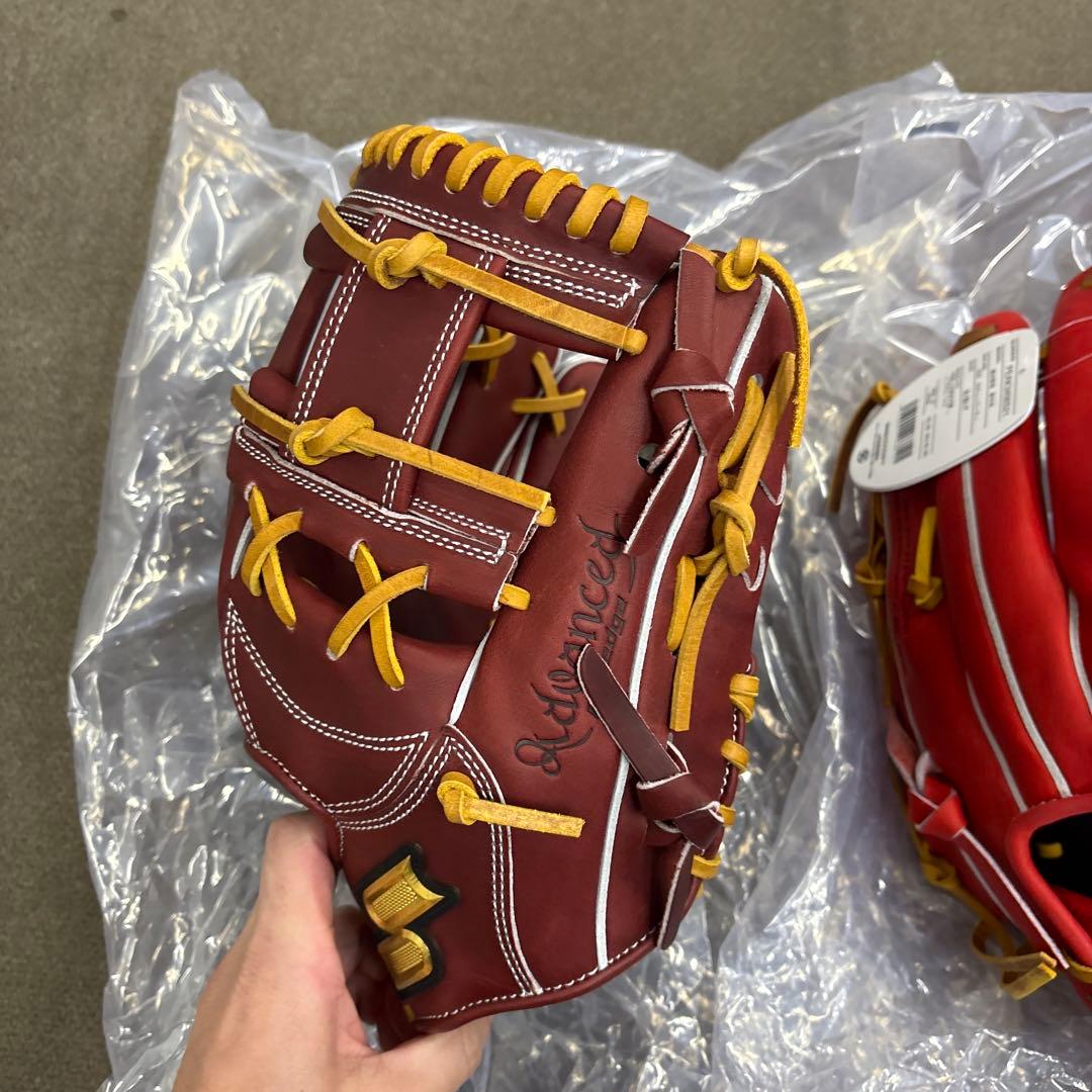 エスエスケイ硬式グラブ ２個セット