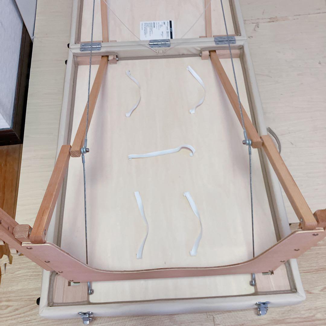 天然木　折りたたみ　マッサージベッド　エステベッド　折りたたみベッド　簡易ベッド