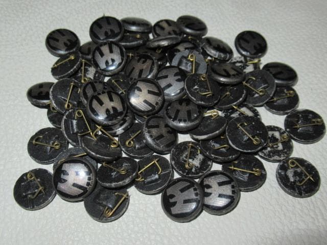 ◆極希少 明治時代◆帝国軍人後援会 バッジ/徽章 64個 ヤタガラス デザイン