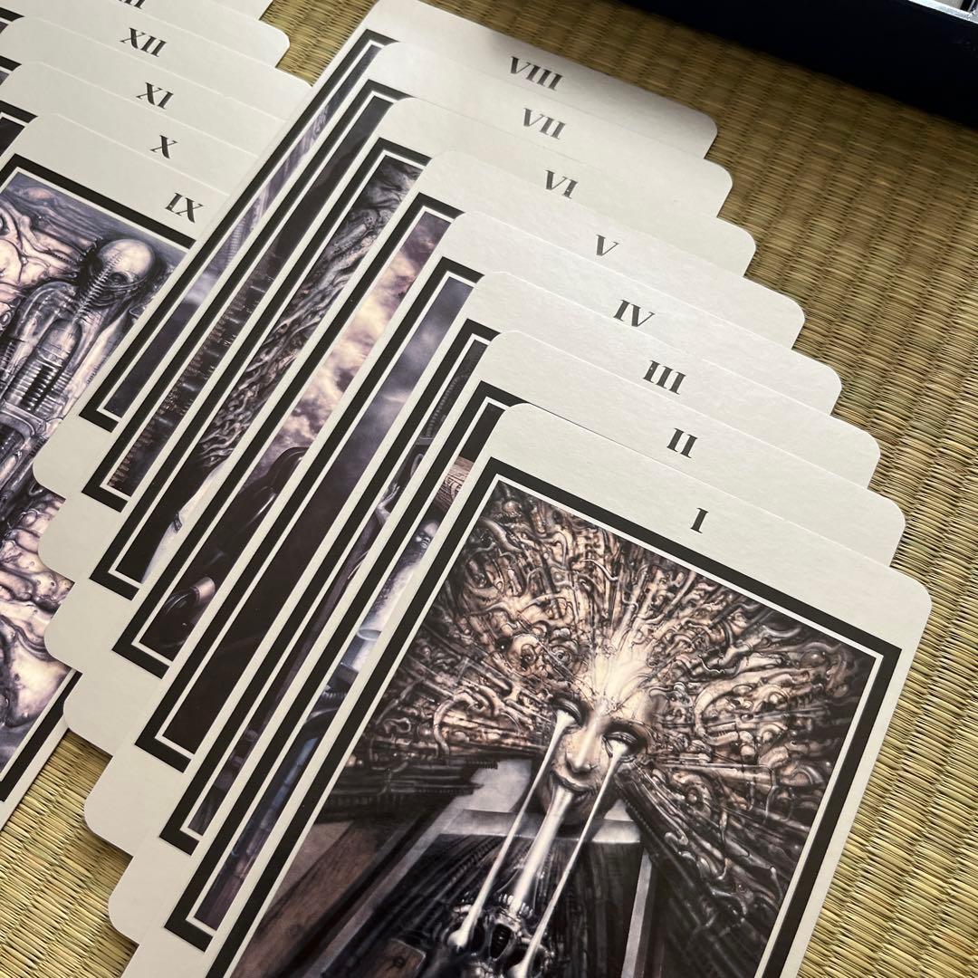 HRギーガー タロットカード 洋書 エイリアン GIGER'S TAROT