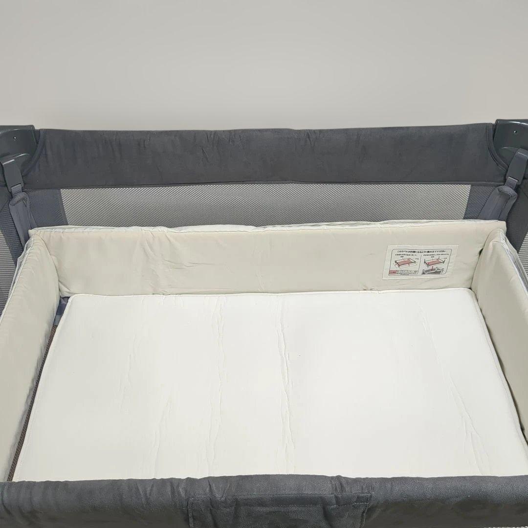アップリカ　ココネルエアープラス　ベビーベッド　グレー　保存袋付き