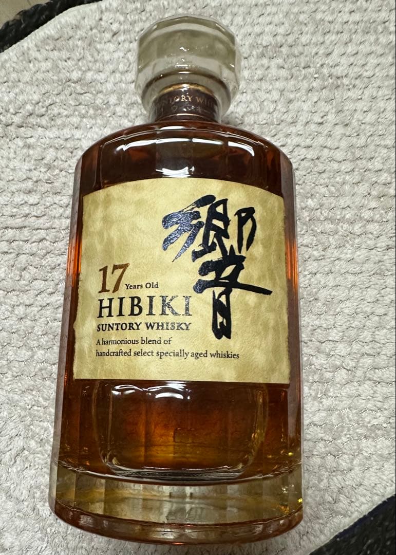ウイスキー Hibiki 17 Years Old Suntory Whisky 700ml