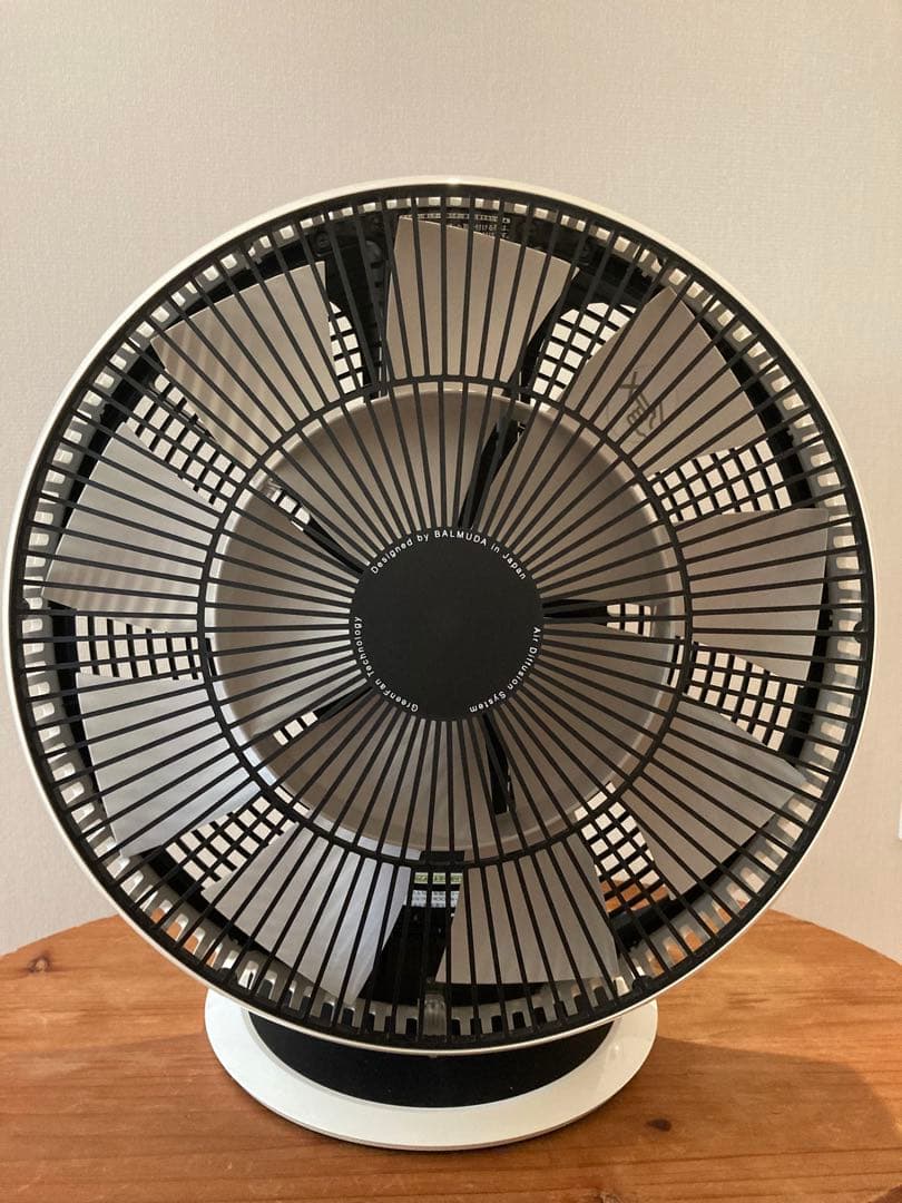 【清掃済】バルミューダ サーキュレーター EGF-3000