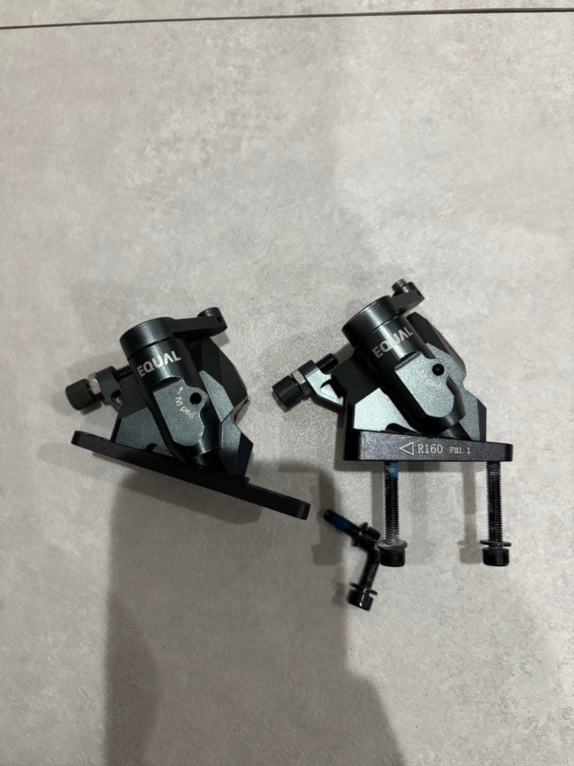 グロータック EQUAL ディスクブレーキキャリパーセット