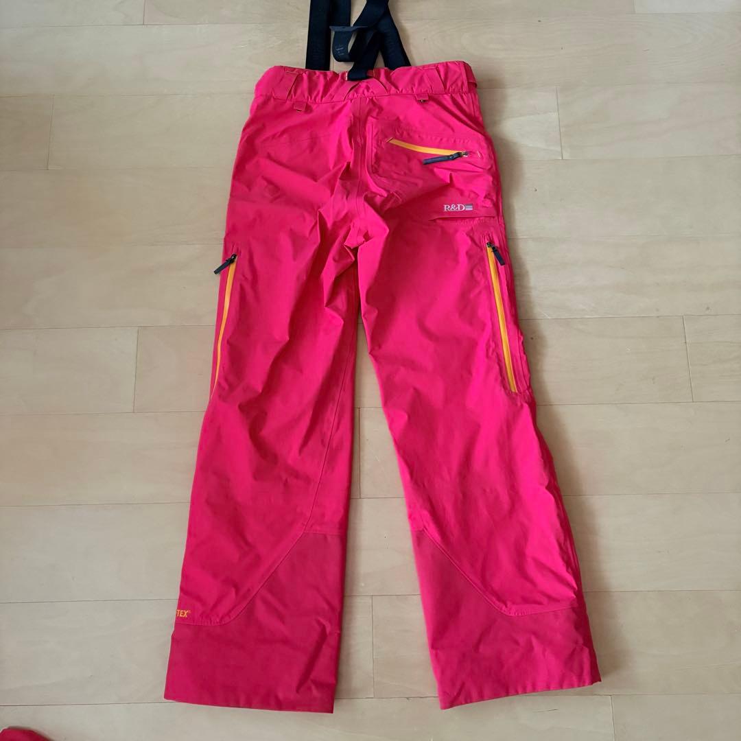 さ**様 ピークパフォーマンス スキーウェア レディースS 上下セット スノーボ