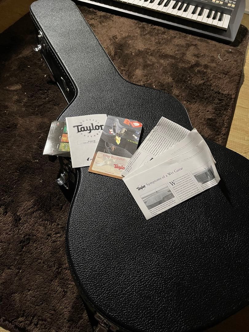 Taylor 214　ハードケース付き
