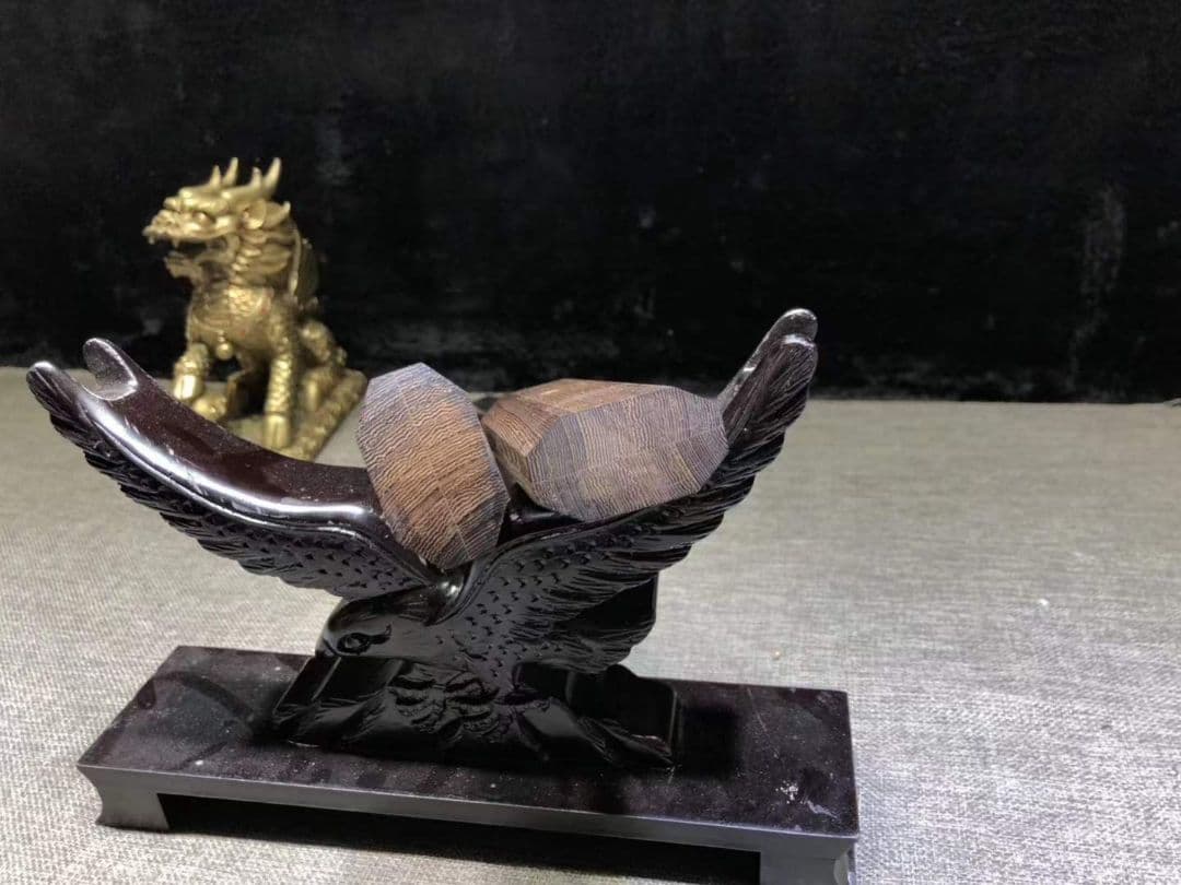 武具　刀装具　日本刀　模造刀   居合刀    肋差   短刀 花梨木六稜唐横刀