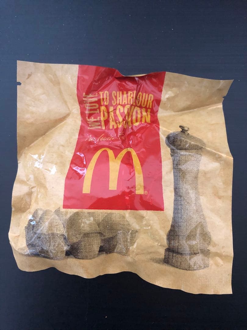 マクドナルドWELOVETO SHARE OUR PASSIONフードストラップ