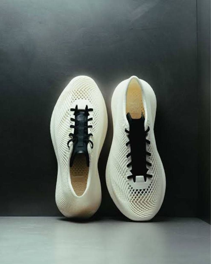 ウォーキング・ランニングウェア Adidas JQ6637