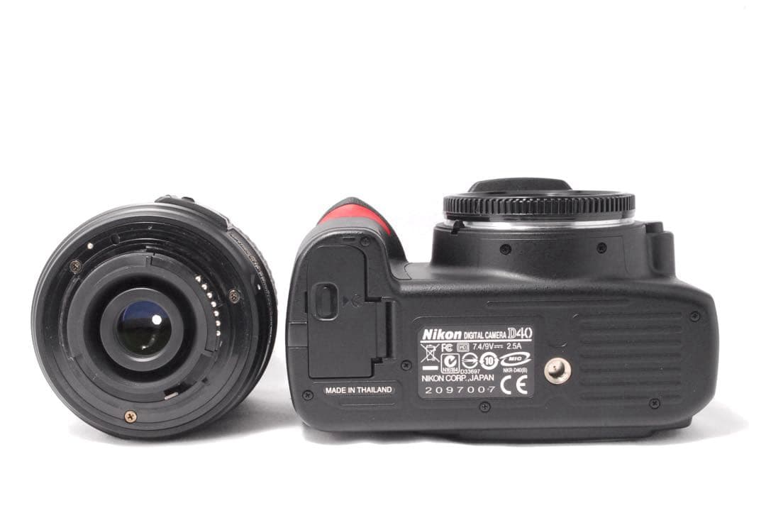 美品✨おまけ多数✨入門モデル✨Nikon D40✨一眼レフカメラ✨