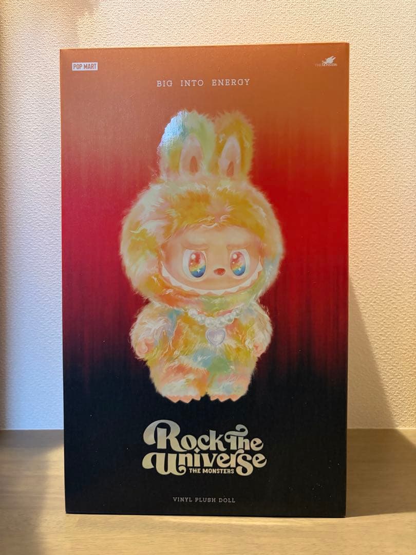 正規品未開封 ラブブ ROCK THE UNIVERSEぬいぐるみ