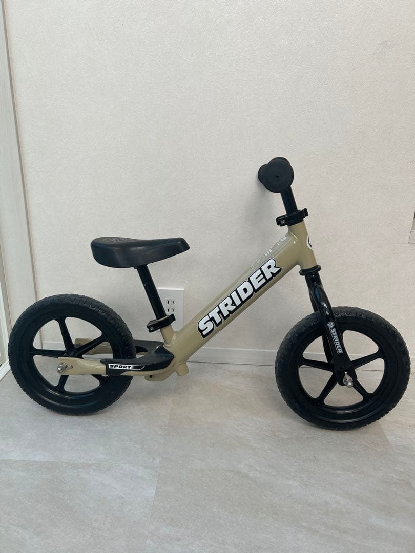 K価格　プロテクター付　STRIDER 限定カラー【サファリ】ストライダー