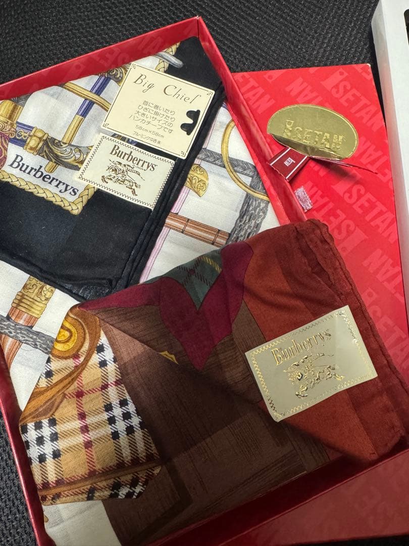 裕*様 Burberrys ハンカチギフトボックス入り