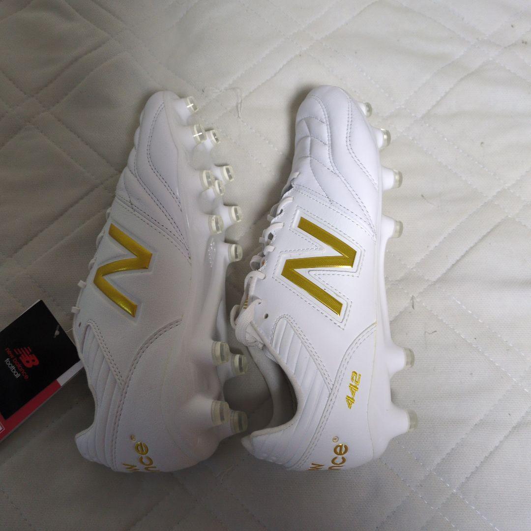 New Balance 442 スパイクシューズ ホワイト/ゴールド