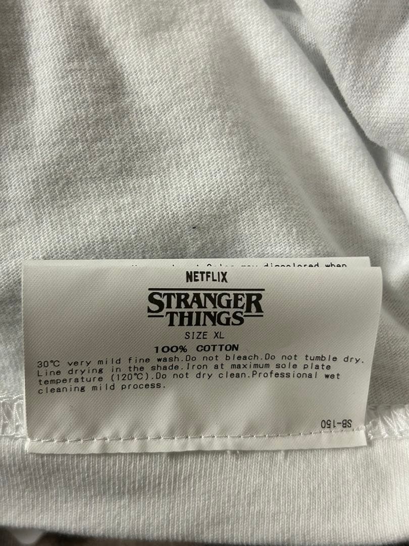 ストレンジャー・シングス ジョイスTシャツ