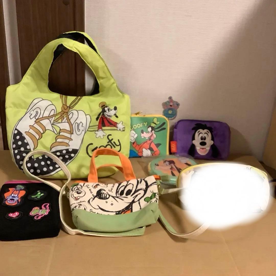 ディズニー　グーフィー バッグ・ポーチ セット