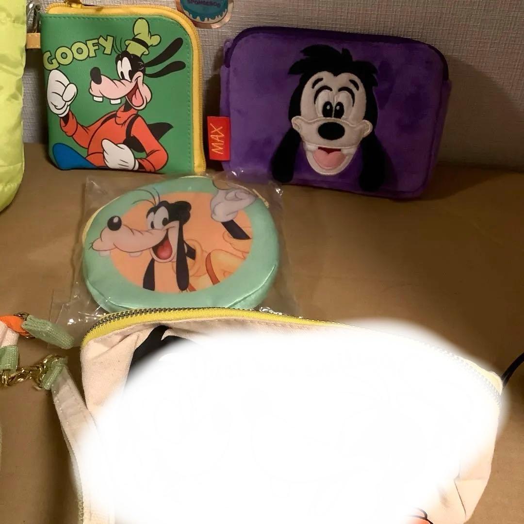 ディズニー　グーフィー バッグ・ポーチ セット