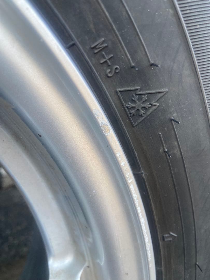 プリウス20 ウィンターマックス02 195/65/15 4本セット