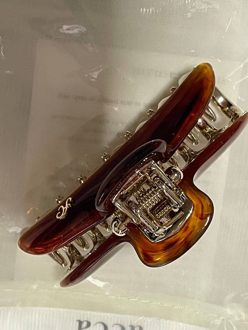 【新品未使用】acca バービークリップ M