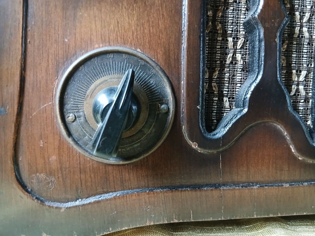 昭和レトロ ナショナル 真空管ラジオ「ジャンク」