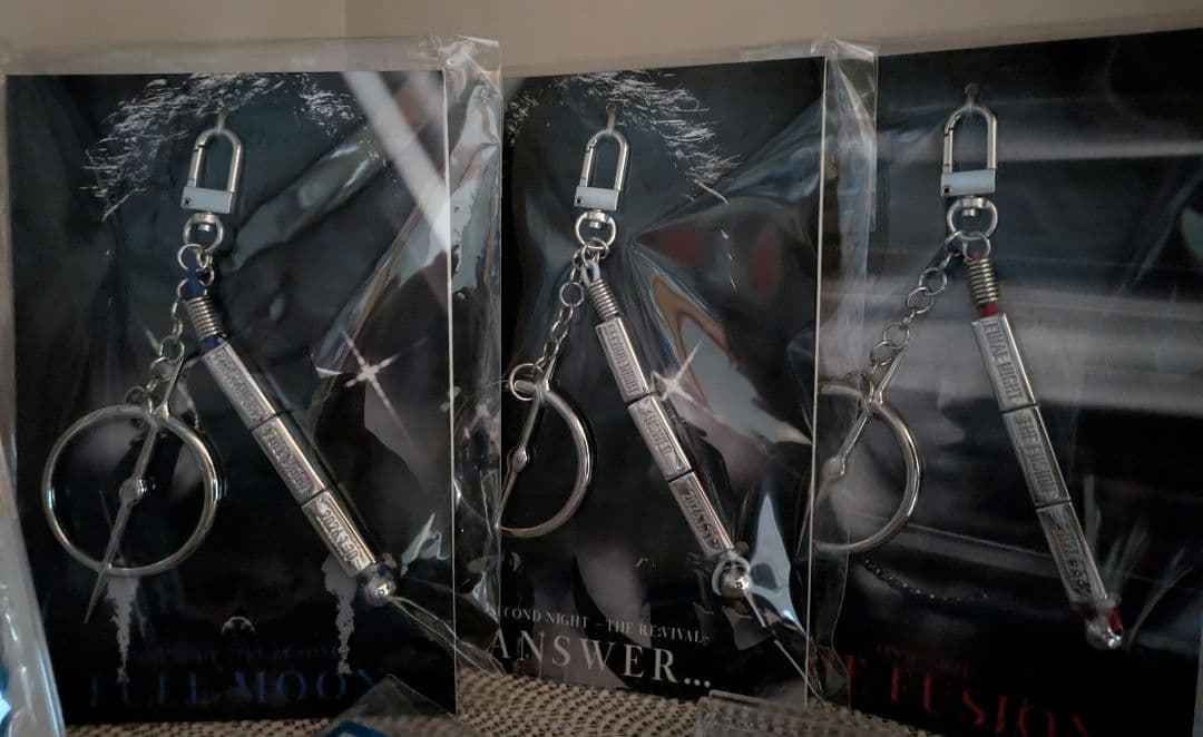 ØMI  INFINITY MOON メタルキーチャーム&御楽印ステッカー