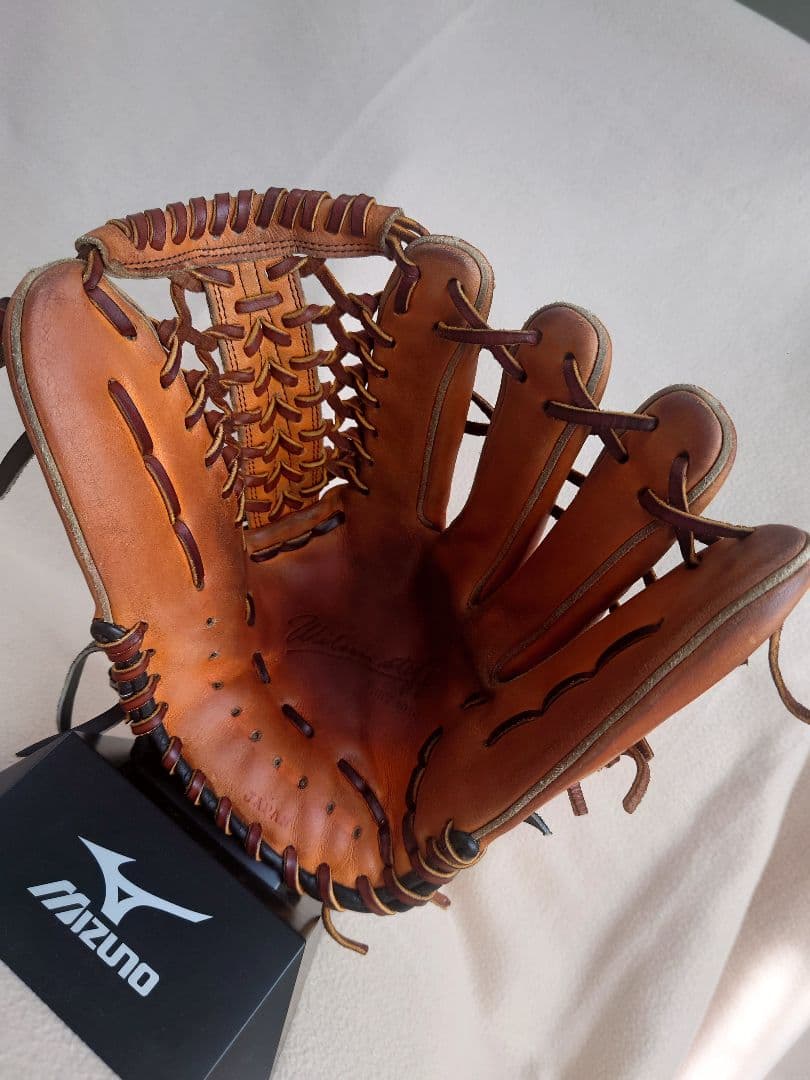 ク*シ様 NPB プロ支給品　外野手用グローブ　 元東京ヤクルトスワローズ　畠山