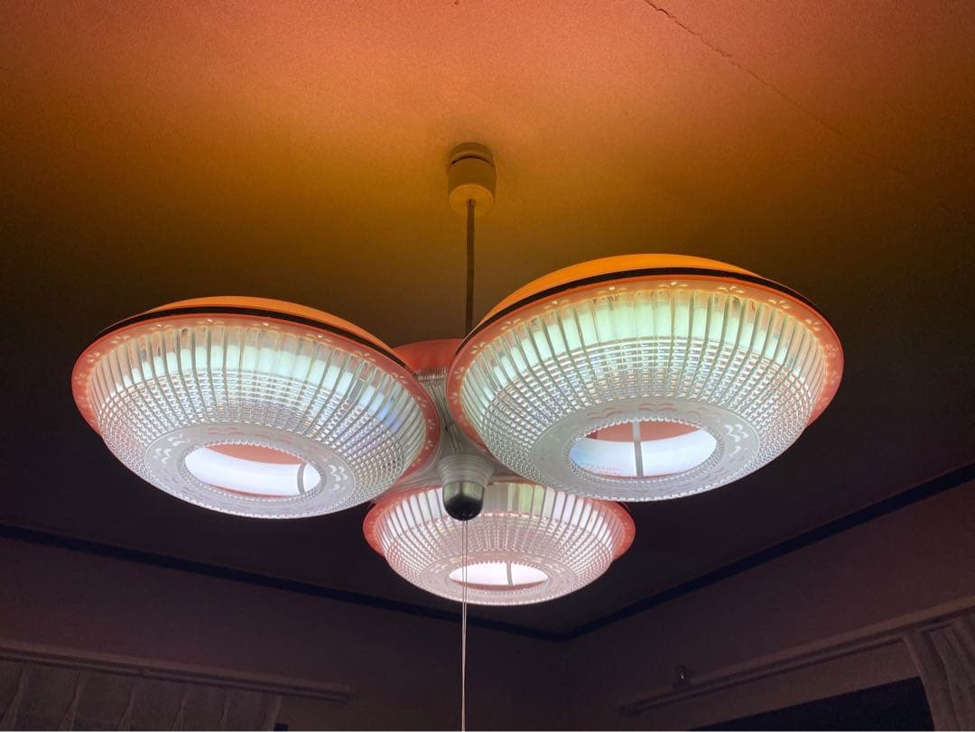 ピンク 3灯 天井照明 昭和レトロ 当時物 レトロポップ インテリア ペンダント