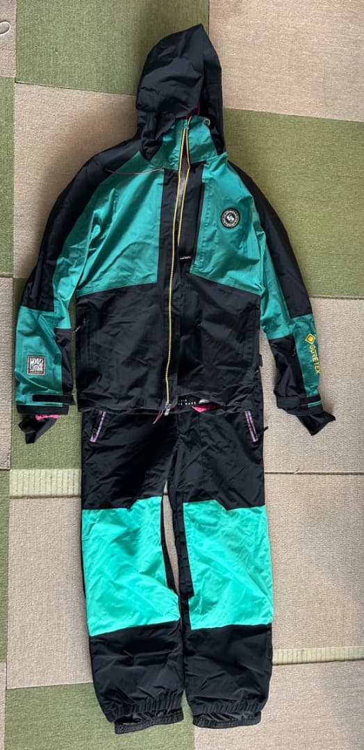 クイックシルバー上下　Sサイズ