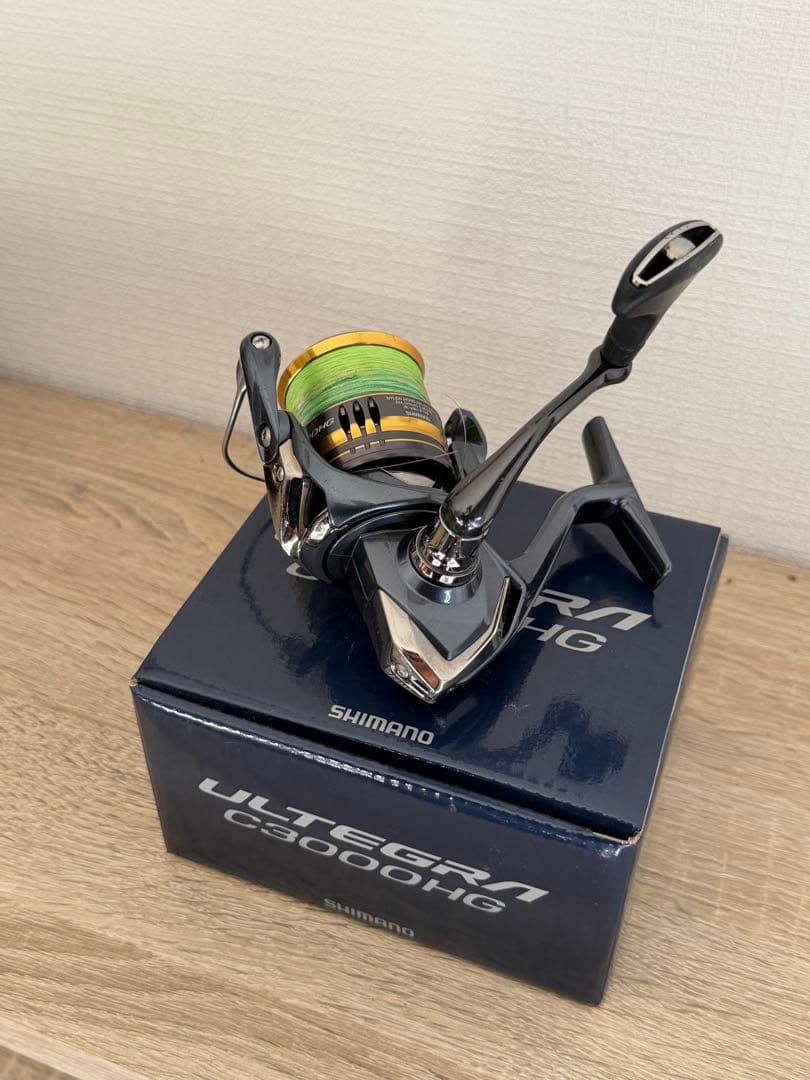 SHIMANO ULTREGRA C3000HG スピニングリール