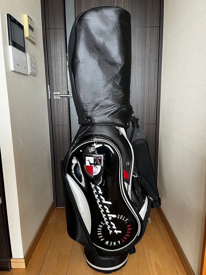 美品adabat アダバット カート型キャディバッグ　ブラック　9型　エナメル