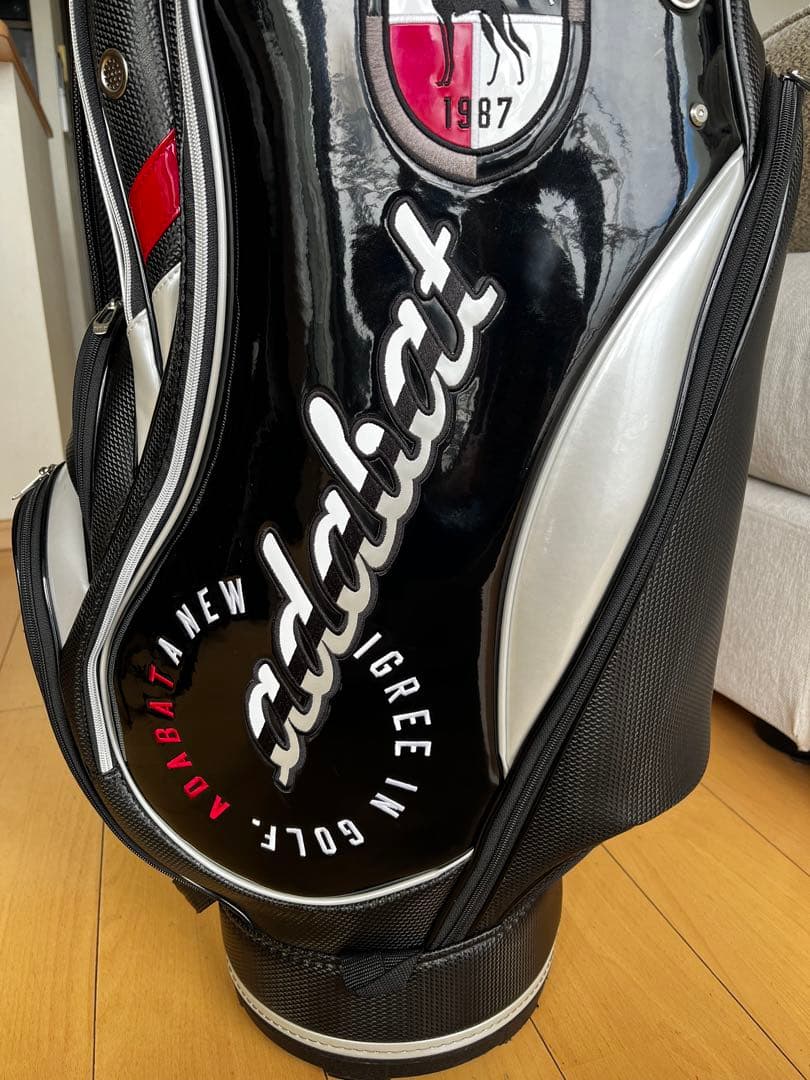 美品adabat アダバット カート型キャディバッグ　ブラック　9型　エナメル