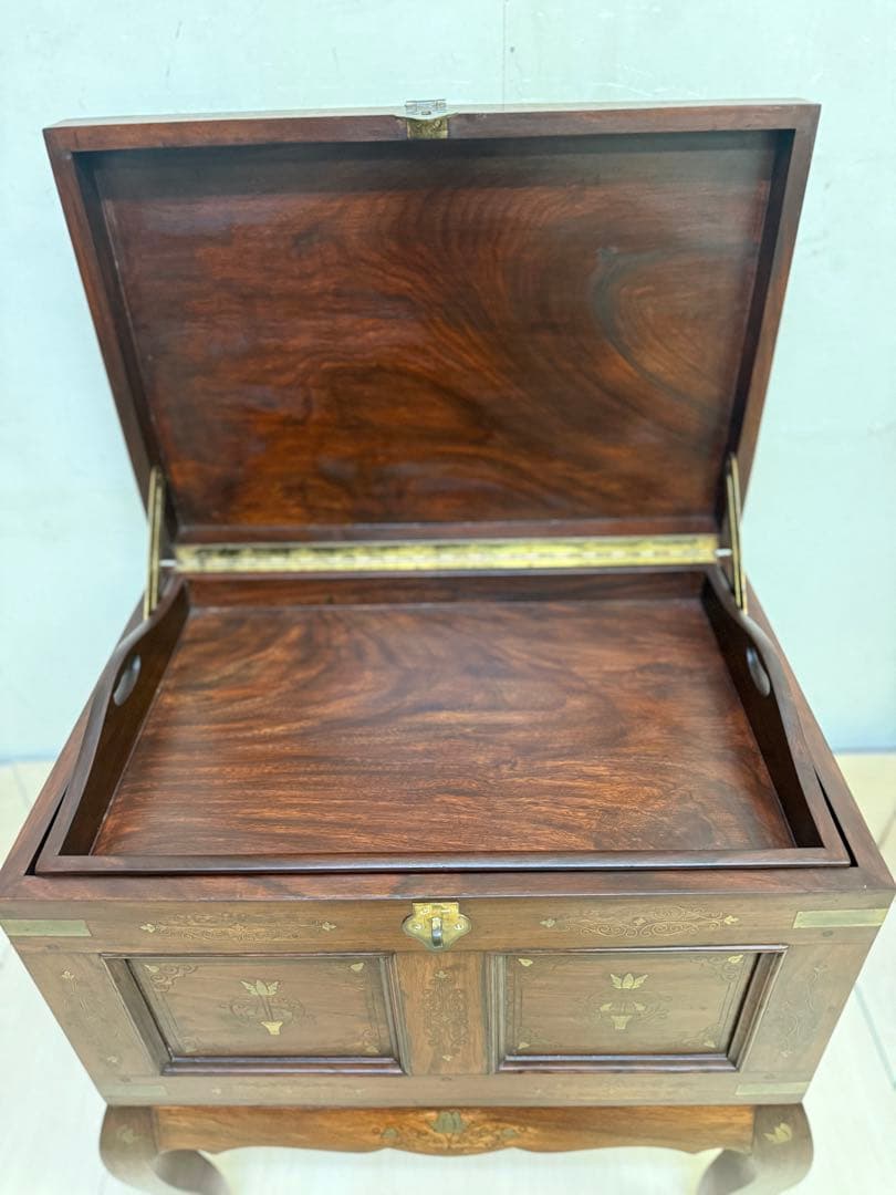 n*&様 【引き取り可】 ローズウッド製の装飾収納箱　ねこあし　猫足