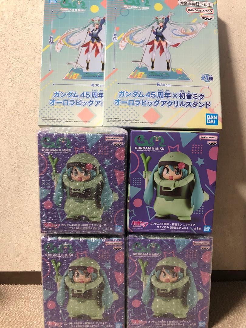 ガンダム45周年×初音ミク ザクぐるみ アクリルスタンド　計6点