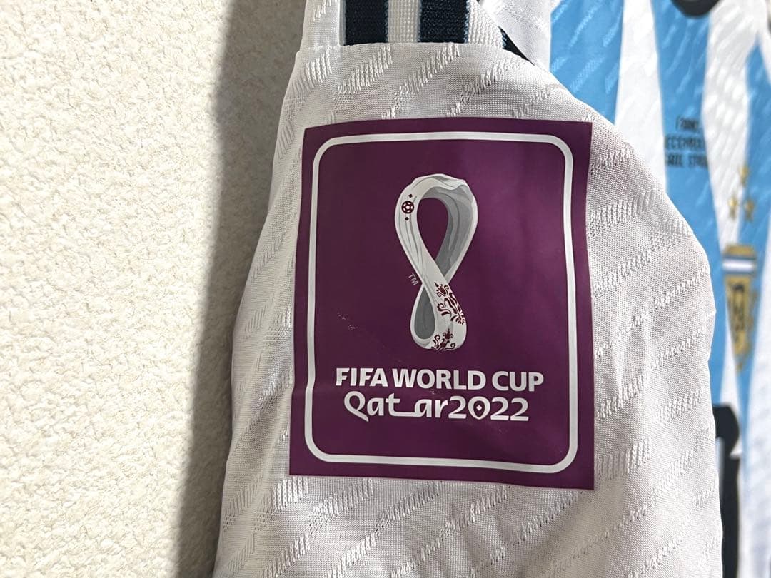 adidas サッカーアルゼンチン代表 メッシ 10番 2022 カタールW杯