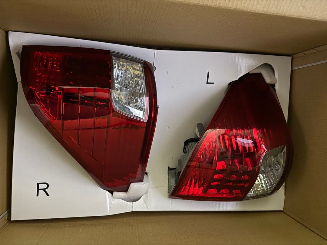 最終値下げ‼️アルファード20系 純正テールランプセット 送料込み‼️