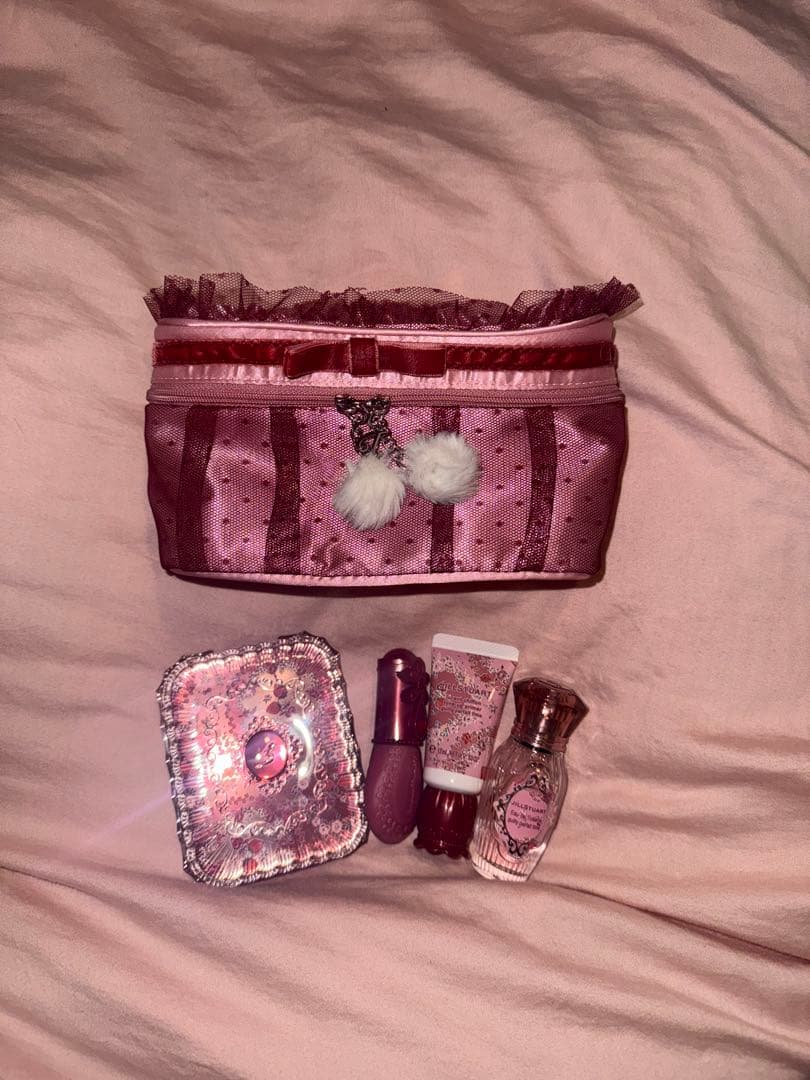 【misaki (〃~・〃)即発送可】 ジルスチュアートクリスマスコフレ