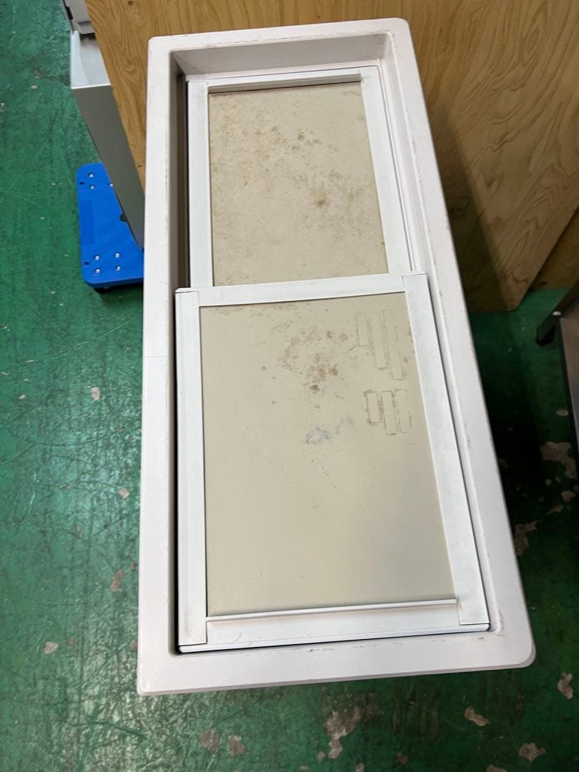 2018年 サンデン冷凍庫 65L