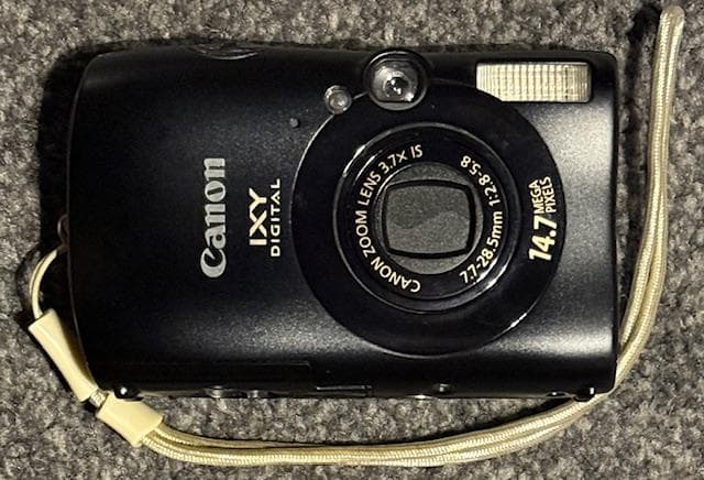 キヤノン Canon IXY DIGITAL3000 IS 黒 動作問題無し